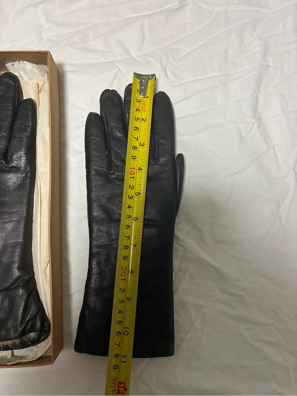 Vintage Black Leather Women’s Gloves - size Medium
